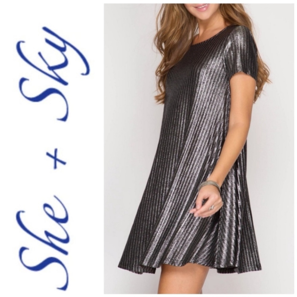 Womens Metallic Silver & Black Ribbed Swing Dress/ Size Small / EUC